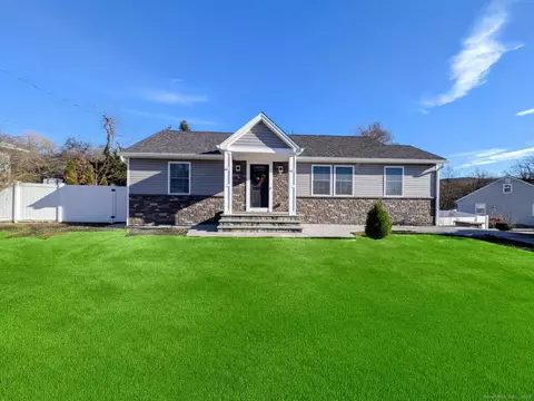 3 Vine St, Naugatuck, CT 06770