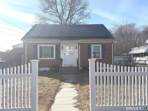 562 Piedmont St, Waterbury, CT 06706