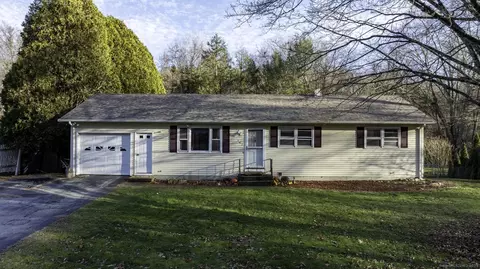 142 Starr St, Norwich, CT 06360