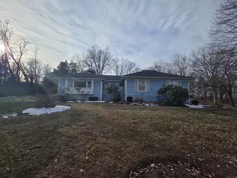 4 Ridge Rd, Bethel, CT 06801