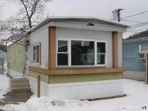 12 Susan St, Beacon Falls, CT 06403