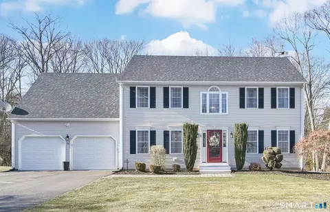 27 Merriman Ln, Wallingford, CT 06492