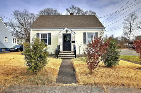 113 Chester St, Hamden, CT 06514