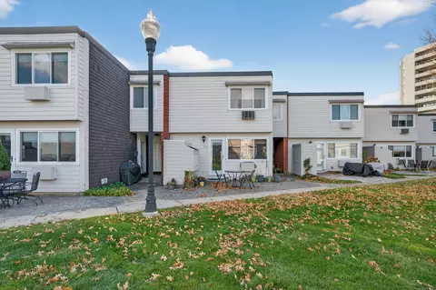 142 West Walk #142, West Haven, CT 06516