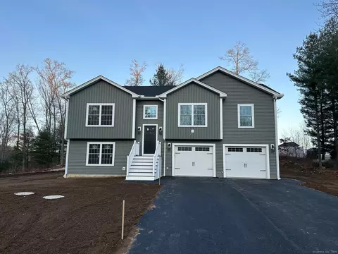 71 Donovan Dr, Woodstock, CT 06281