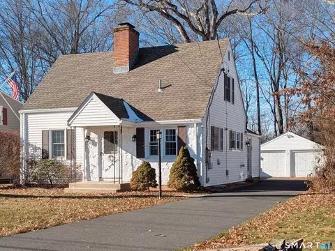 123 Grove St, West Hartford, CT 06110