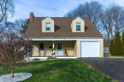 34 Crestview Dr, Newington, CT 06111