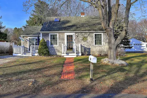 40 Seaview Ter, Guilford, CT 06437