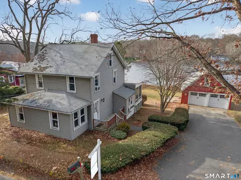 68 Flanders Rd, East Lyme, CT 06357