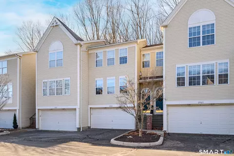 2904 Eaton Ct #2904, Danbury, CT 06811