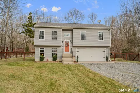 995 Old Colchester Rd, Oakdale, CT 06370