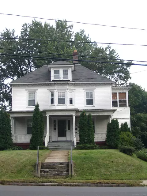 395 Park Rd, West Hartford, CT 06119