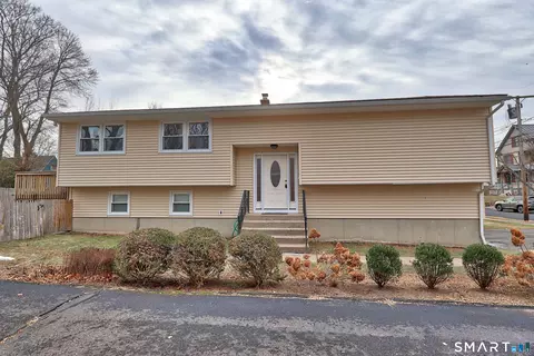 41 Quinn St, Naugatuck, CT 06770