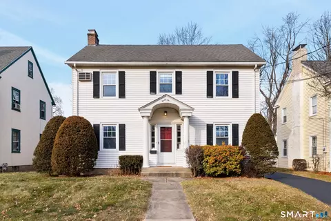 36 Meadowbrook Rd, West Hartford, CT 06107