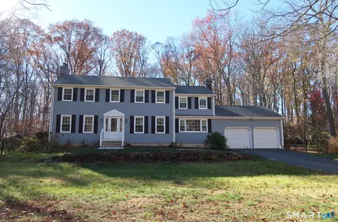 26 Flintlock Rd, Madison, CT 06443