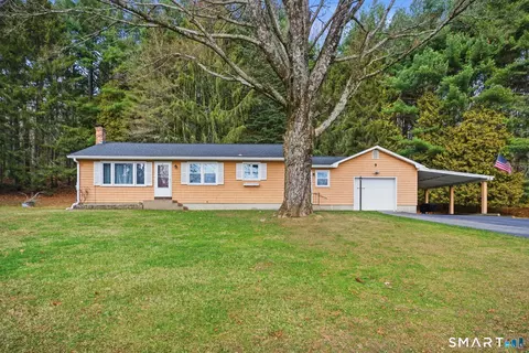 9 Doubleday Rd, Columbia, CT 06237