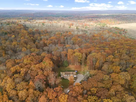 101 Center Rd, Woodstock, CT 06281