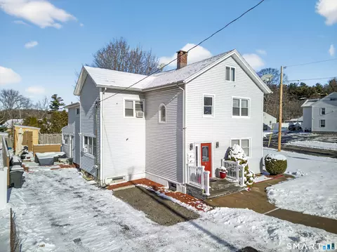 95 Main St, East Haven, CT 06512