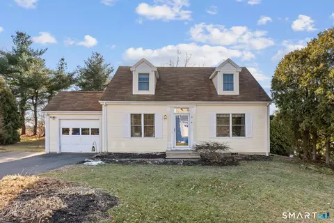 16 Foxglove Ln #16, South Windsor, CT 06074
