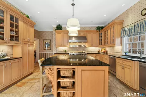Kitchen - 63 Turney Rd, Redding, CT 06896 photo 1 of 4
