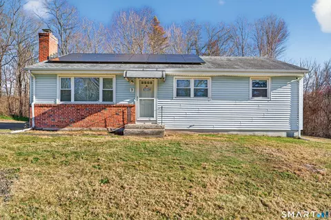 9 Milton Dr, Meriden, CT 06450