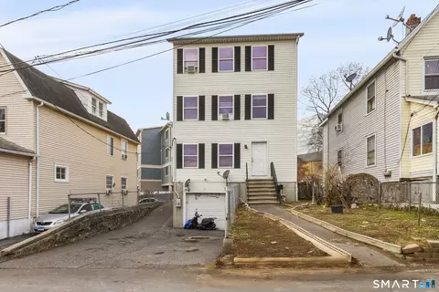 10 Lipton Pl, Stamford, CT 06902