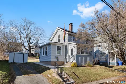 581 High St, Middletown, CT 06457