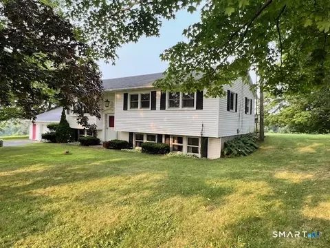 78 E Quasset Rd, Woodstock, CT 06281