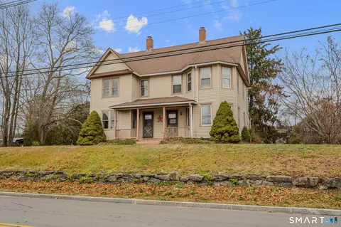 45 Dunham St, Norwich, CT 06360