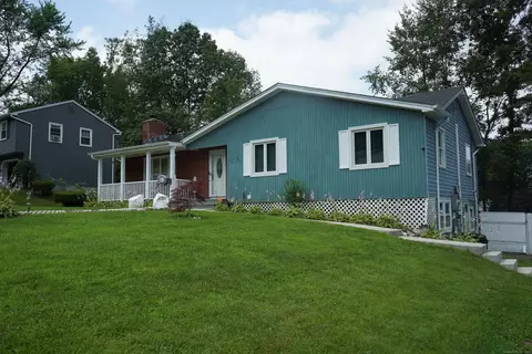 62 Haddad Rd, Waterbury, CT 06708