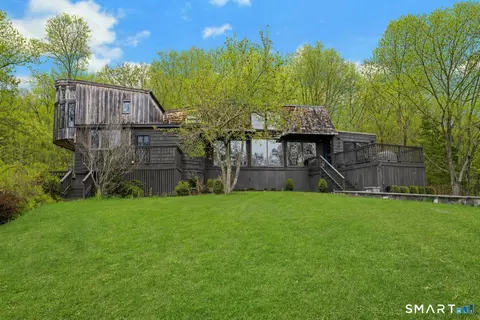 22 Hill Farm Rd, Weston, CT 06883