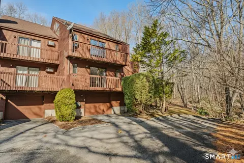 97 W Main St #24, Niantic, CT 06357