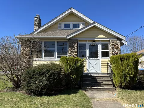 61 S Washington St, Plainville, CT 06062
