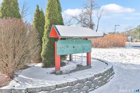 E6 Bradley Circle #6, Enfield, CT 06082