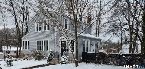 179 Winthrop Ter, Meriden, CT 06451