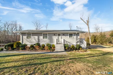 493 Berkshire Rd, Southbury, CT 06488