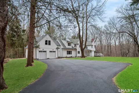 913 Ridgefield Rd, Wilton, CT 06897