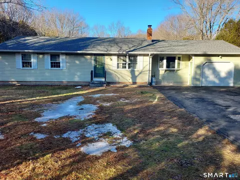 38 Old Middletown Ave, East Hampton, CT 06424