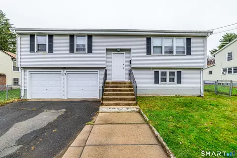 17 Lyme St, Windsor, CT 06095