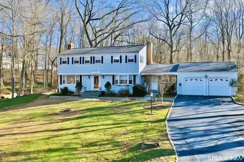 83 Seeley Rd, Trumbull, CT 06611