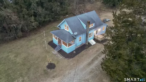 34 N Windham Rd, Windham, CT 06280