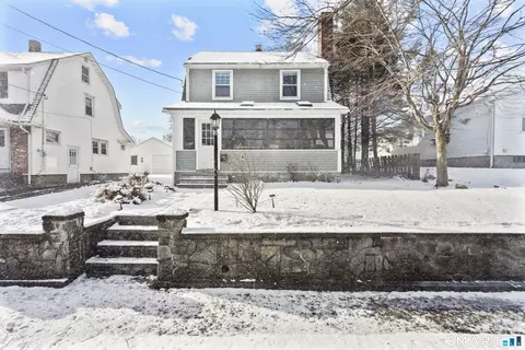 58 Cowles St, Milford, CT 06461