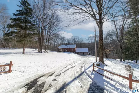 107 Burt Rd, Guilford, CT 06437