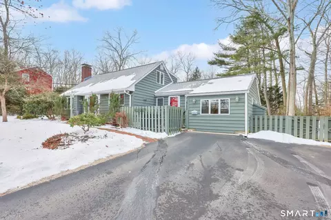 320 Mansfield Ave, Willimantic, CT 06226
