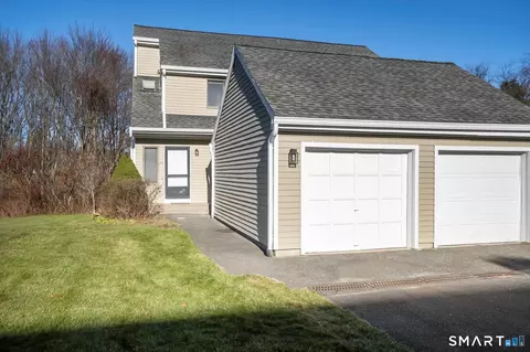 29 Cannon Ridge Dr #29, Watertown, CT 06795