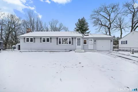 12 Dune Rd, Enfield, CT 06082