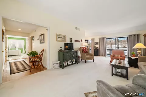 550 Heritage Vlg #A, Southbury, CT 06488