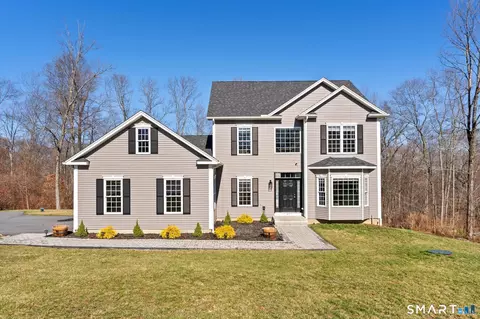 41 Sunrise Ln, East Hampton, CT 06424
