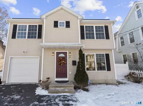 35 Rosemount Ave, Waterbury, CT 06708