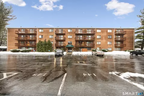 2220 Harbor View Dr #2220, Rocky Hill, CT 06067